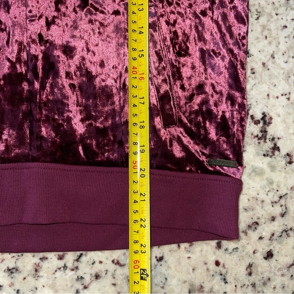 Betsey Johnson Performance Crushed Velvet Purple Funnel Neck Sweatshirt Burgundy - Picture 10 of 10
